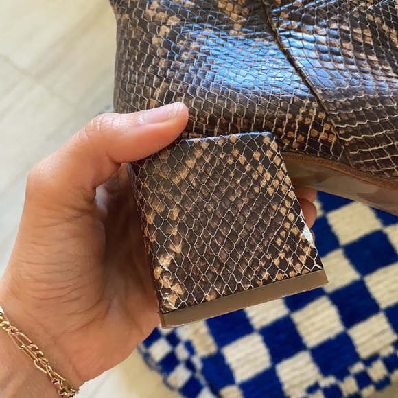 LoQ Lazaro Boot in Snake Print - Picture 6 of 6